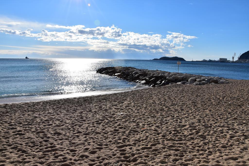 Studio Le Peneque Des Anges La Ciotat Buitenkant foto
